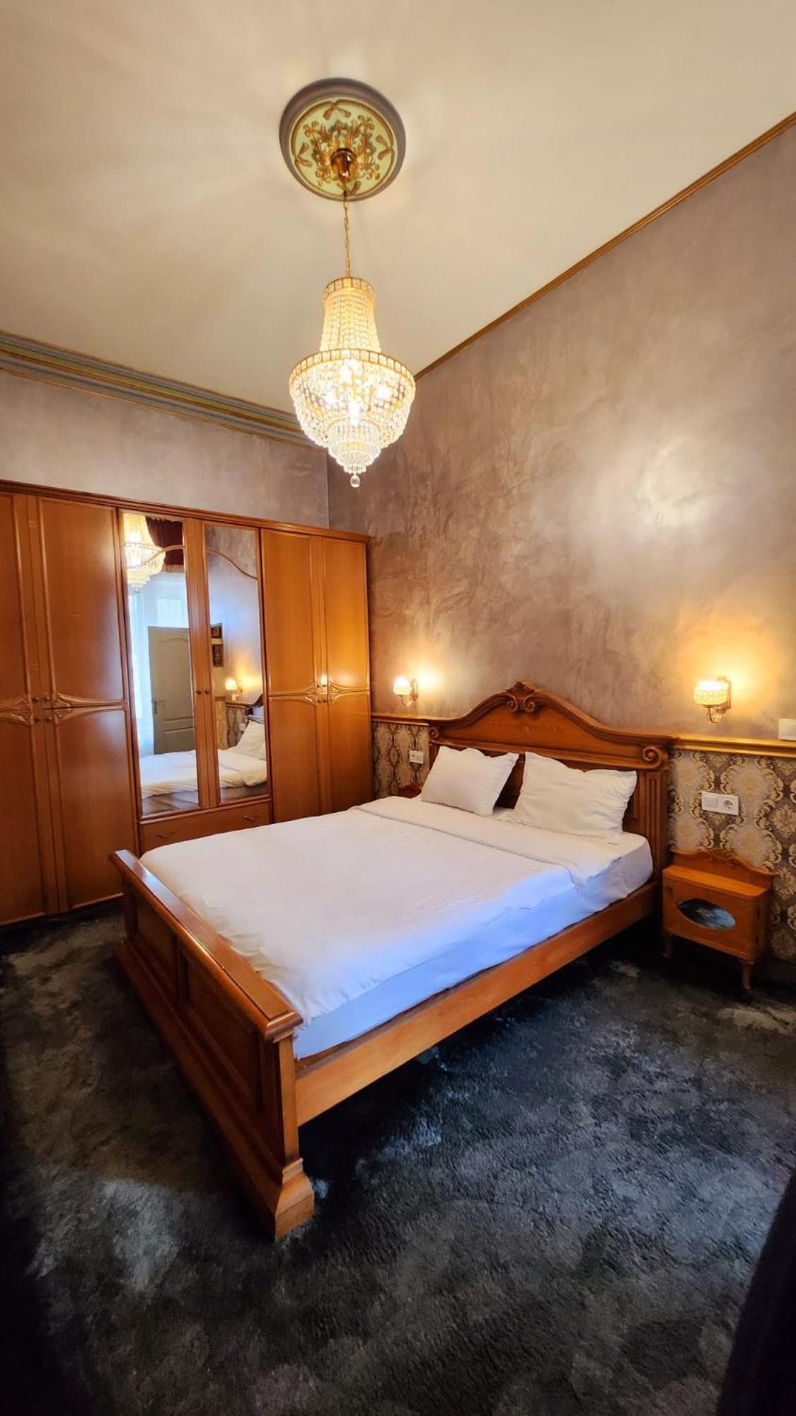 Nf Palace Old 4*