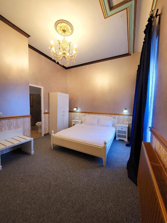 Nf Palace Old Hotel 4*