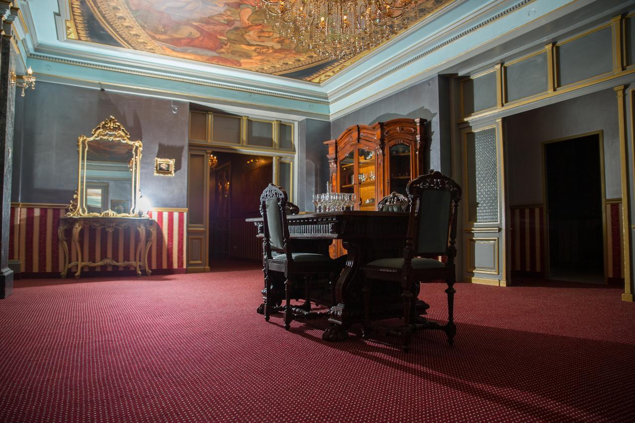 Nf Palace Old Bukarest