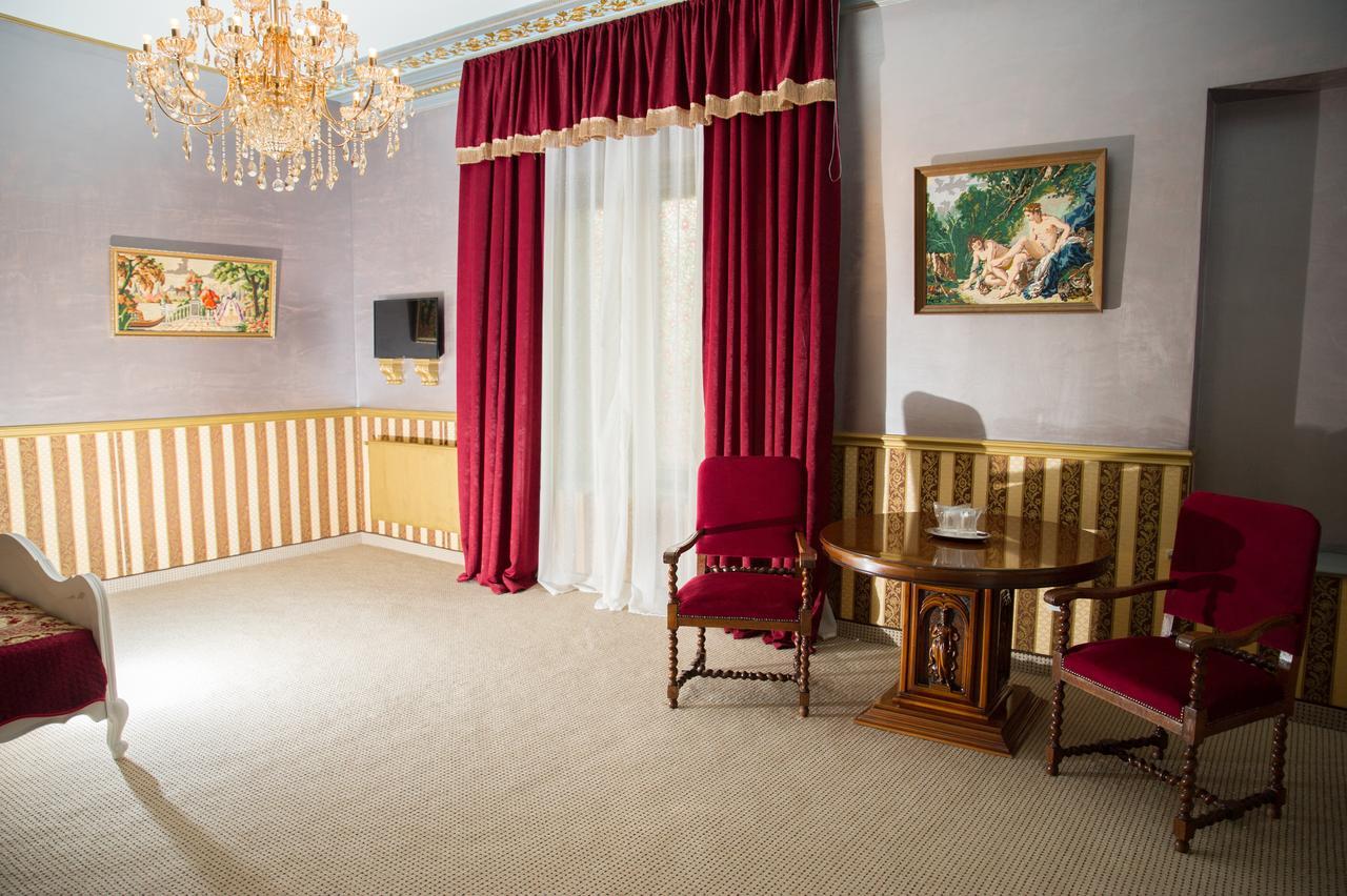 Nf Palace Old Bucharest